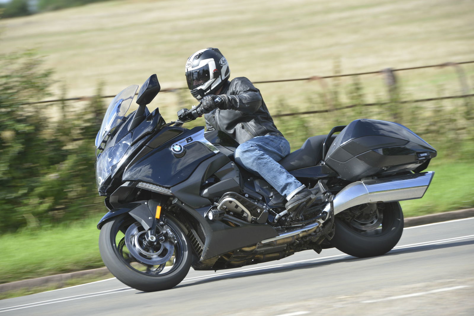Suzuki Burgman 400 video review first ride 